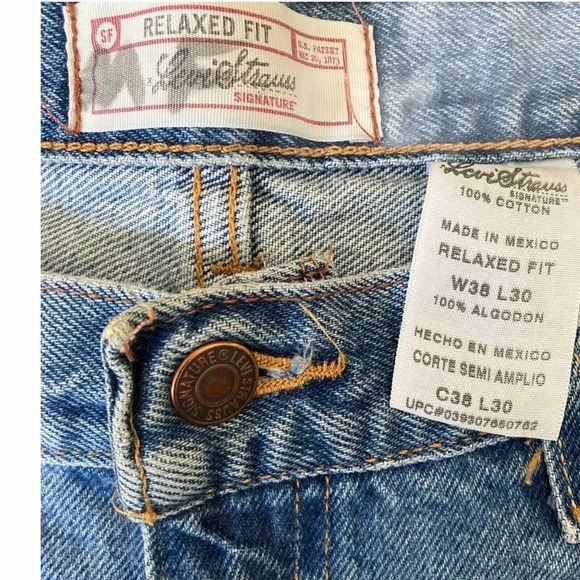 Levis Jeans Mens 38x30 Relaxed Fit Blue Medium Wash Stretch - Picture 10 of 11